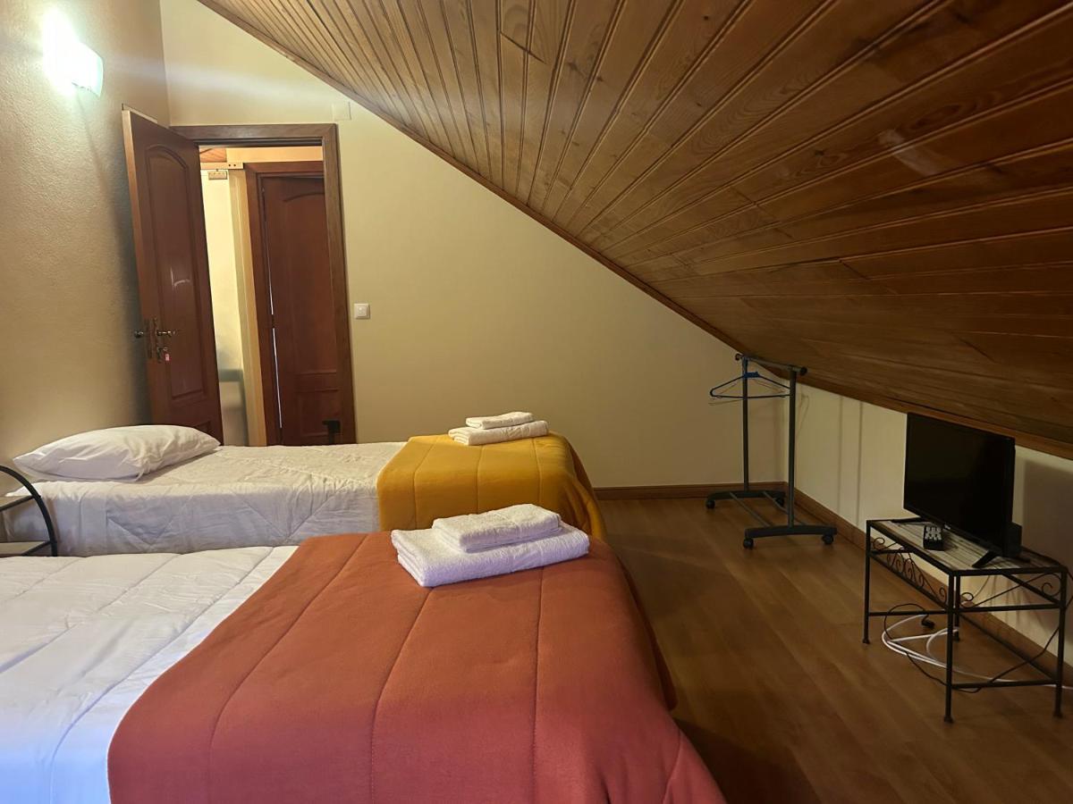 Alojamento Santa Catarina Hotell Alenquer Eksteriør bilde